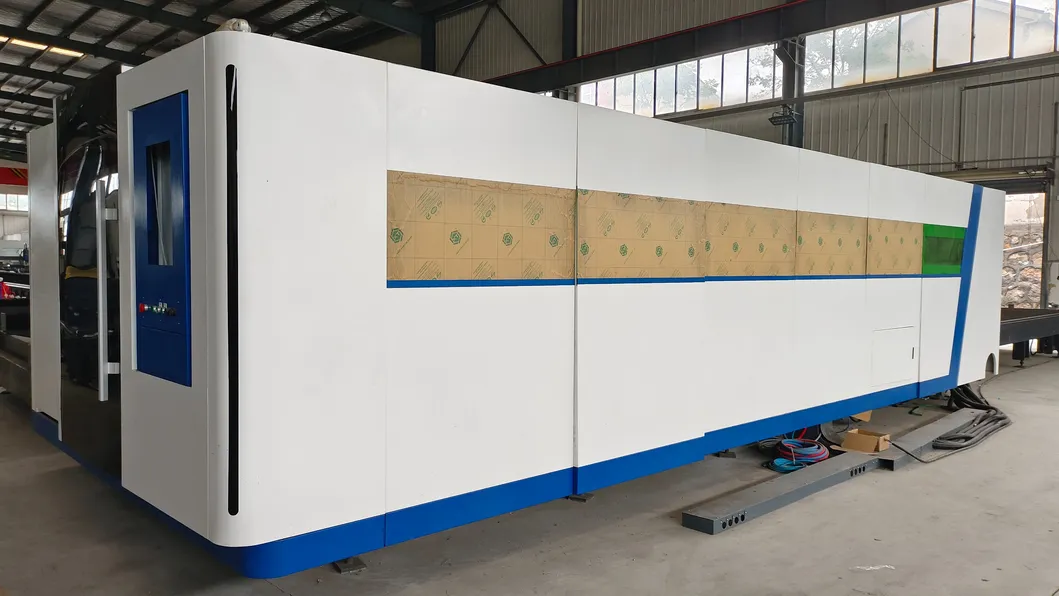AC380V/50Hz/60Hz পাওয়ার সাপ্লাই এক্সচেঞ্জ টেবিল লেজার কাটিং মেশিন বন্ধ সুরক্ষা কভার সহ 3000W লেজার শক্তি 0